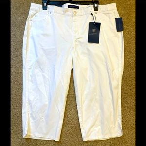 White Mandie Capri by Bandolino